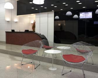 Max Savassi Apart Service - Belo Horizonte - Lobby