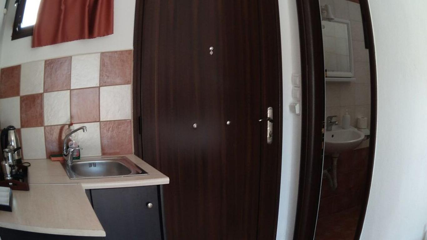 Skiathos Holiday House