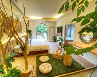 Flower Home - Zhuolan Township