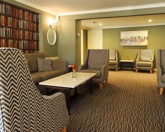 South Lawn Hotel - Lymington - Lounge