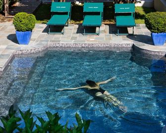 Demeure Castel Brando Hôtel & Spa - Erbalunga - Piscina