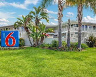 Motel 6 Santa Barbara, Ca - Beach - סנטה ברברה - בניין
