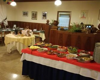 Hotel Garnì Miramonti - Falcade - Buffet