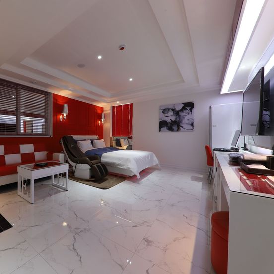 Hotel Encore image 1