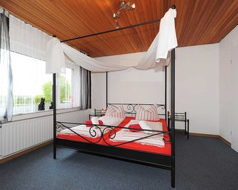Apartment 'Deich' - 'House Sunbeam' - 우타르프 - 침실