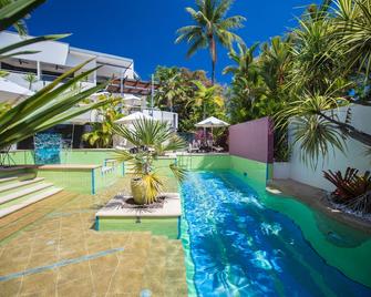 Port Douglas Peninsula Boutique Hotel - Adults Only Haven - Порт-Дуглас - Басейн