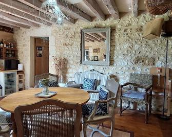Le bourgis - La Chapelle-Montligeon - Comedor