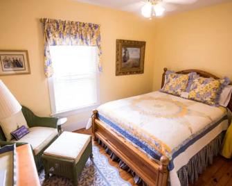 The Guesthouse at Rosecrest Farm - Paris - Habitación