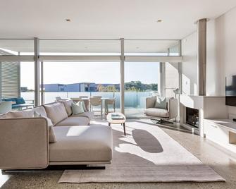 Smiths Beach Resort - Yallingup - Living room