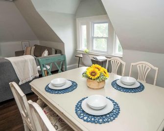 Jennifer's Loft Apartment Historic College Hill with Parking - Providence - Essbereich