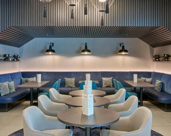 Premier Inn Würzburg - Würzburg - Baari