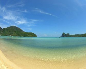Dee Dee Beach House - Ko Phi Phi - Beach