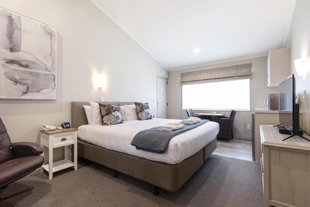 Colonial Court Motor Inn - טאורנגה - חדר שינה