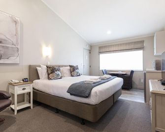 Colonial Court Motor Inn - טאורנגה - חדר שינה