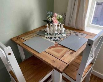 Cottage Apartment Near Lancaster University - Lancaster - Dining room