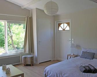 Villa Studio La Stella - Roquefort-les-Pins - Chambre