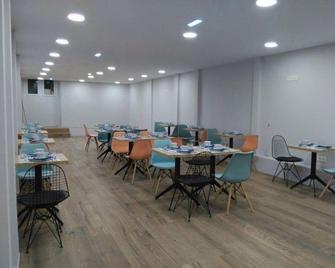 Hotel Puerto de Llanes - Llanes - Restaurant