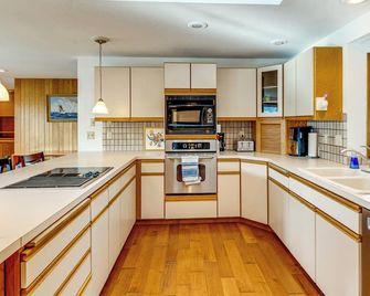 Serene La Conner Retreat With Fireplace - La Conner - Keuken