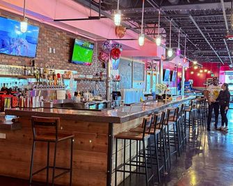 Mountain Valley Inn & Suites - Silverthorne - Bar