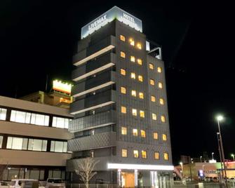Hotel Livemax Okayama Kurashiki Ekimae - Kurashiki - Gebäude