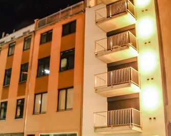 Bluestone Boarding Apartments - Düsseldorf - Building