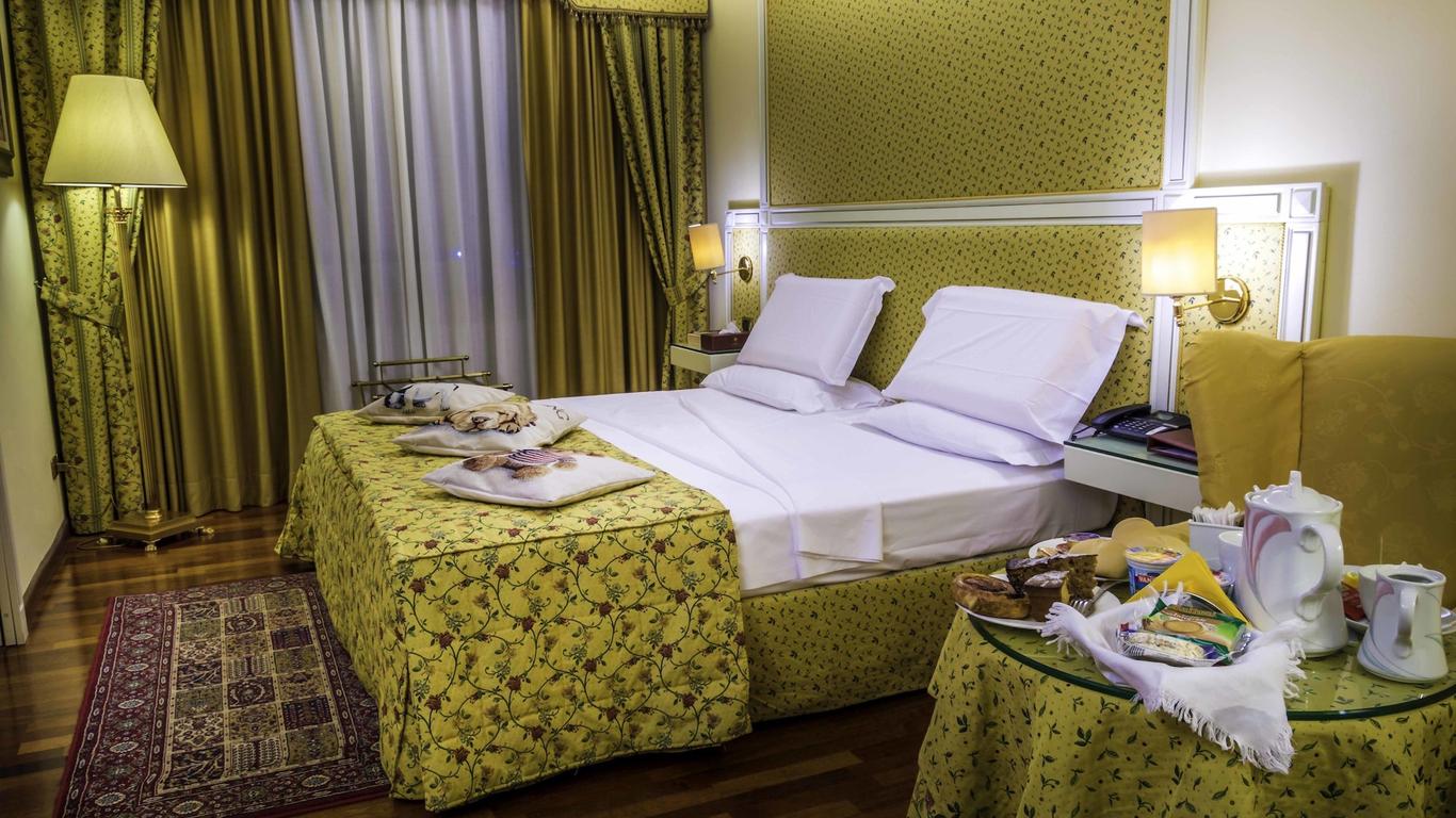 هوتل لا بوسولا