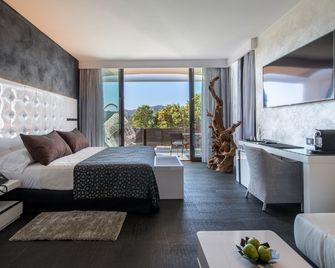 Suites Natura Mas Tapiolas - Santa Cristina d'Aro - Zwembad