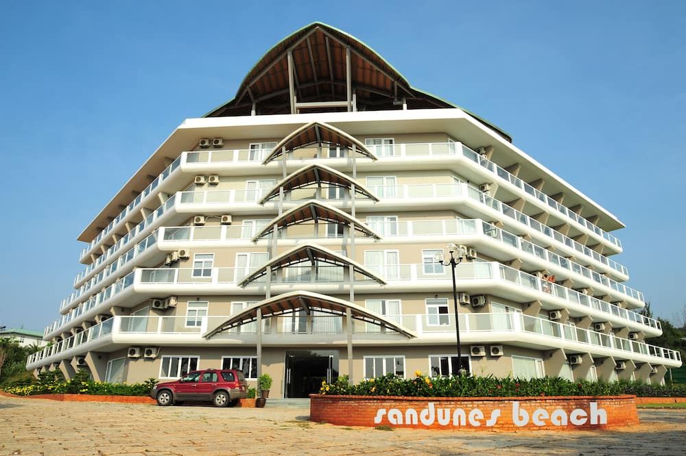 Sandunes Beach Resort & Spa