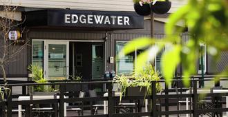 Edgewater Hotel - Whitehorse - Edifício