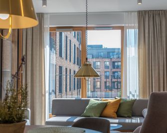 سيتي لايتس أبارتمنتس - كراكوف - غرفة معيشة