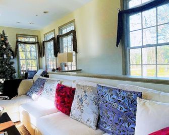 Wayside Inn Bed and Breakfast - Ellicott City - Obývací pokoj