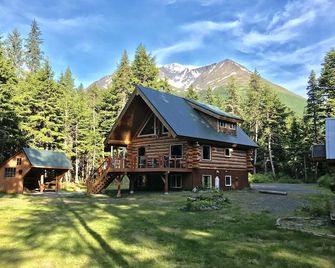 Private Log Home On Kenai Lake! - Primrose - Building