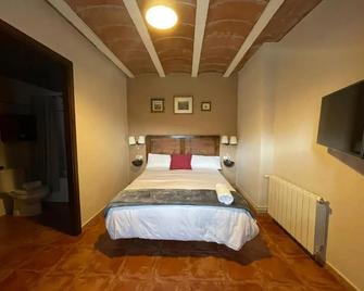 Hotel Cruells - Planolas - Habitación