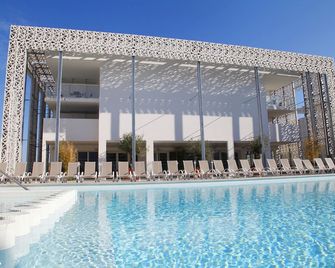 هوتل ناكارا باي أوداليز - اغد - حوض السباحة