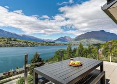 Remarkable Hideaway by Relaxaway Holiday Homes - Queenstown - Balkon