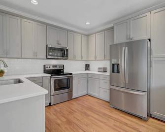 Grand Pavilion 42 by Wild Dunes, in Resort Core - Isle of Palms - Kitchen