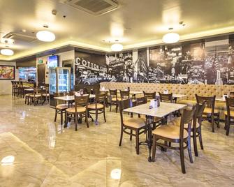 Ritz Astor Hotel - Manila - Restaurant