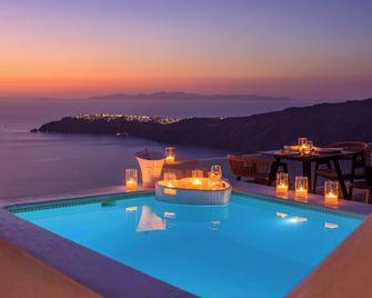 Andromeda Villas & Spa Resort - Imerovigli - Svømmebasseng