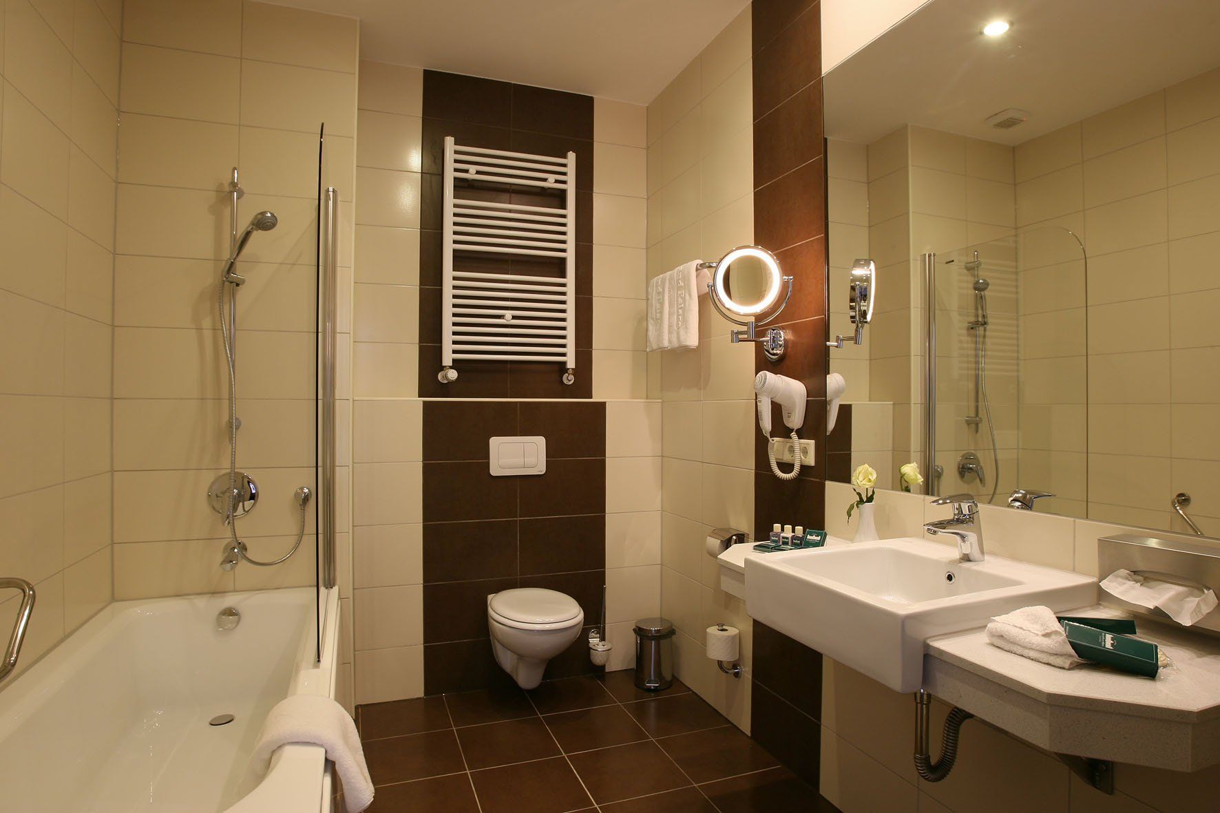Grand Palace Hotel Hannover - Hannover - Bathroom
