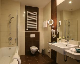 Grand Palace Hotel Hannover - Hannover - Bathroom