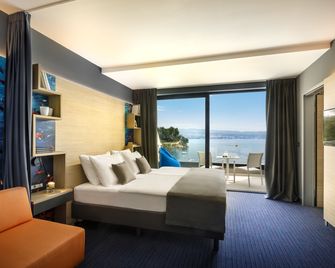 Hotel Ičići - Liburnia - אופטייה - חדר שינה