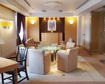 Tokyo Daiichi Hotel Tsuruoka - Tsuruoka - Lounge