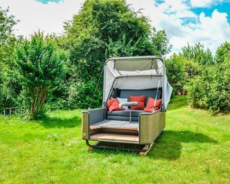 Outdoor Lounge mit Seeblick - Wankendorf - Patio