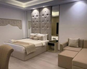 Dibba Sea View Hotel By Ama Pro - Dibba Al-Baya - Bedroom