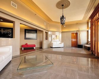 Entire 1 bedroom in the heart of KW downtown across Google - Kitchener - Lobby