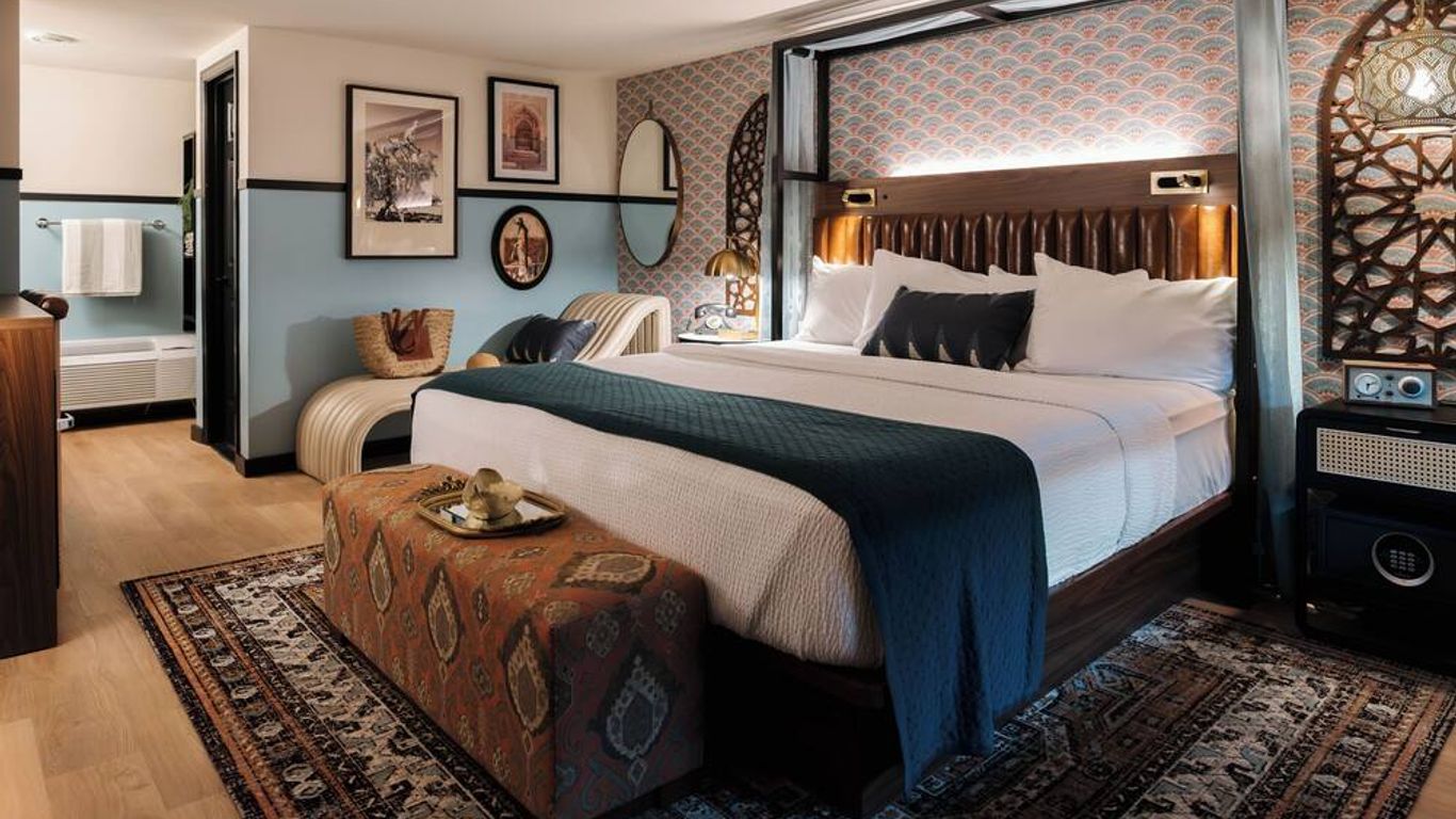 Uncommoner Hotel by Reverie Boutique Collection