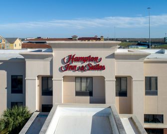 Hampton Inn & Suites Port Arthur - Port Arthur - Budova