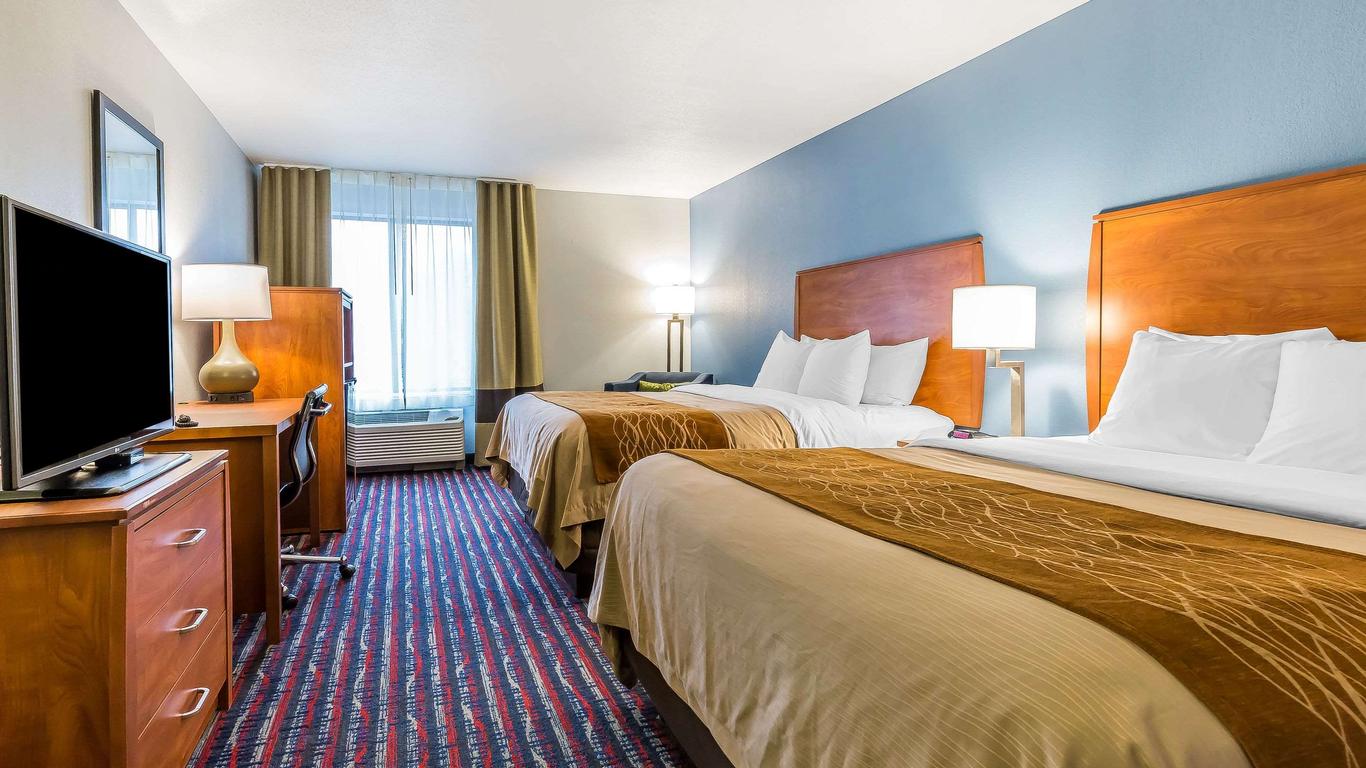 Comfort Inn Alton near I-255