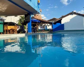 Hotel Brisas de Santa Fe - Santa Fe de Antioquia - Piscina