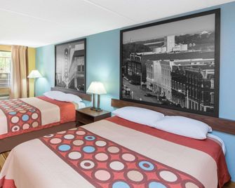 Super 8 by Wyndham Dothan - Dothan - Habitación